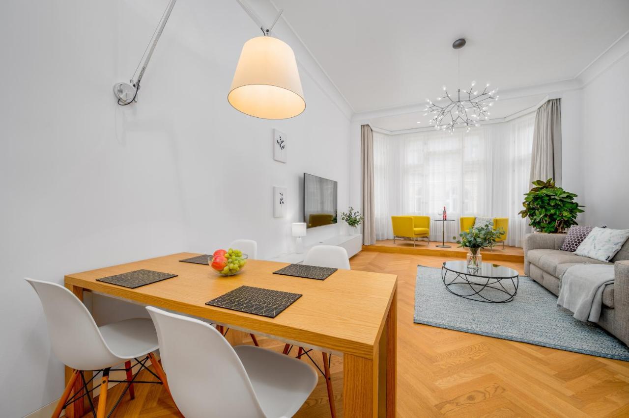Days - Old Town - Spacious * Praha