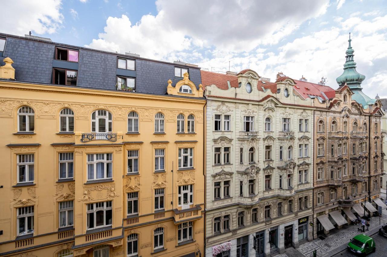 Days - Old Town - Spacious Apartmán